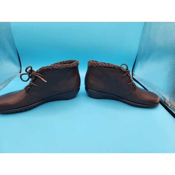 A2 by Aerosoles Women's Dark Brown Lace Up Ankle Boot Bootie "Calendar" Size 5 - Picture 2 of 7
